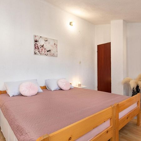 Apartman Umpa Omišalj Eksteriør billede